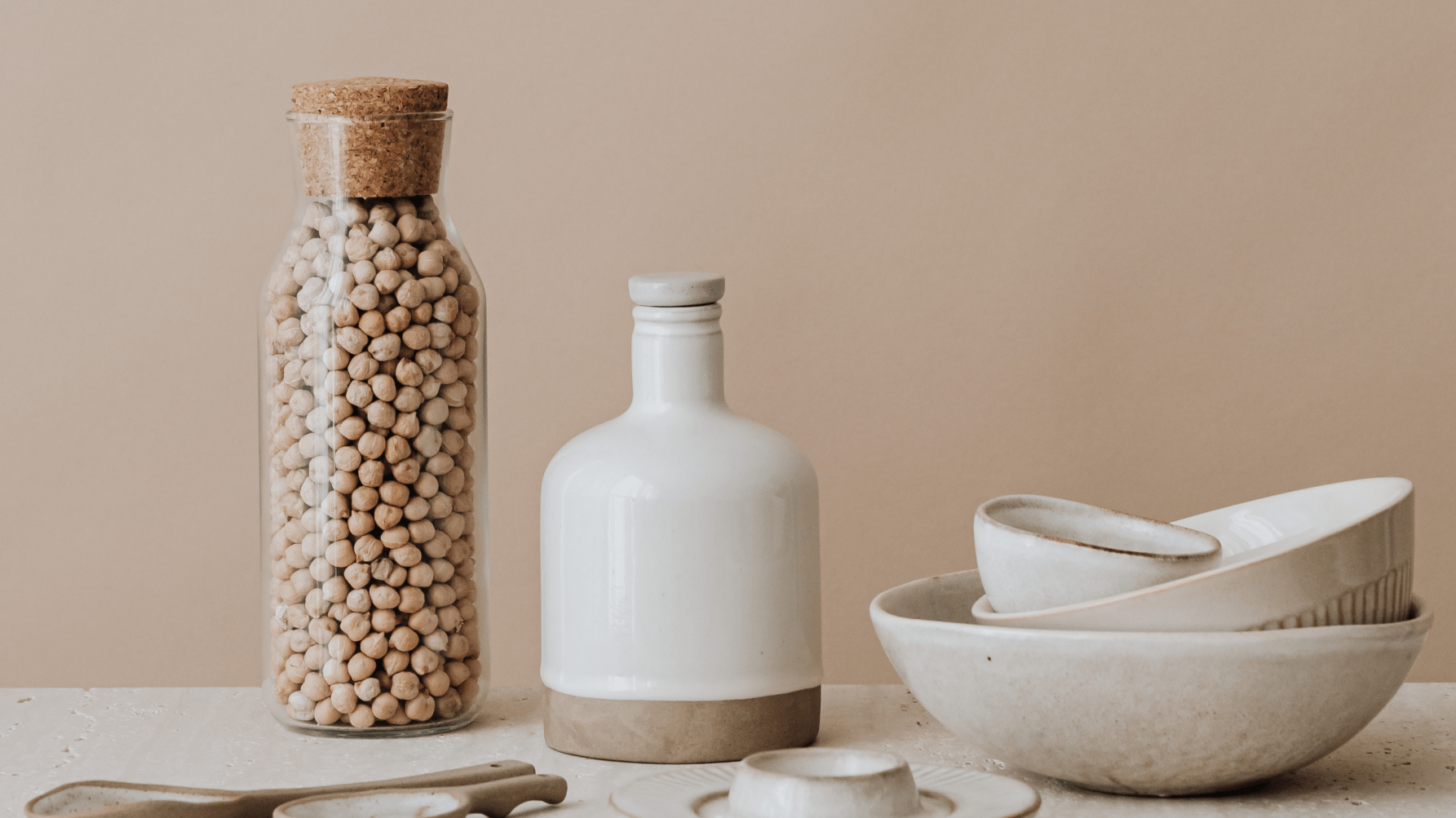 7 Reasons You Need to Reduce Your Home's Plastic Waste - DACOSTA